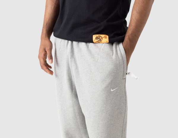 Nike cuffed fleece pants store