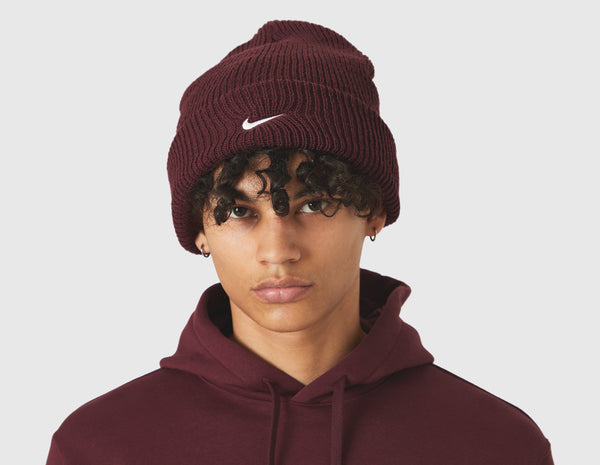 Burgundy sales nike beanie