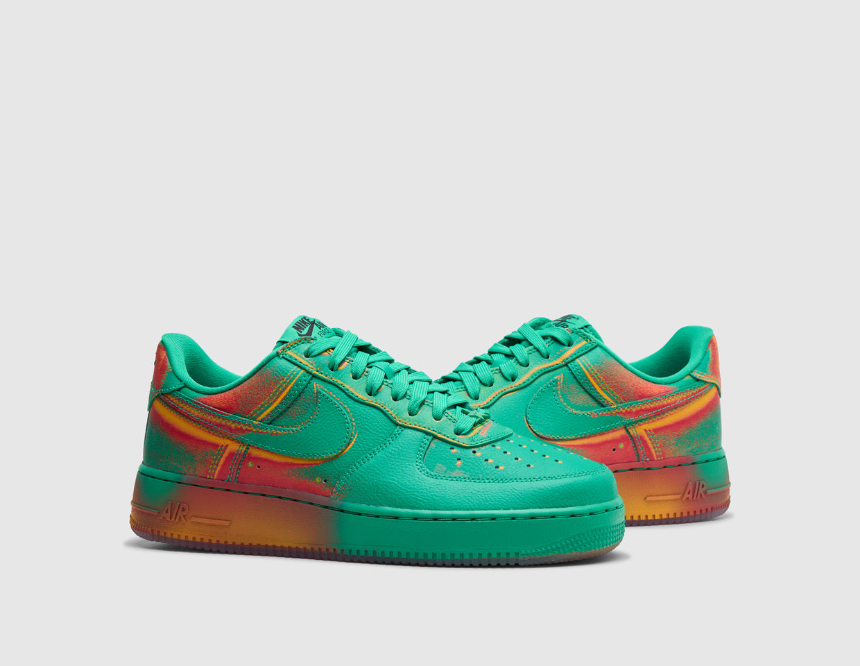 Nike Air Force 1 Low Retro Stadium Green / Bright Crimson – size
