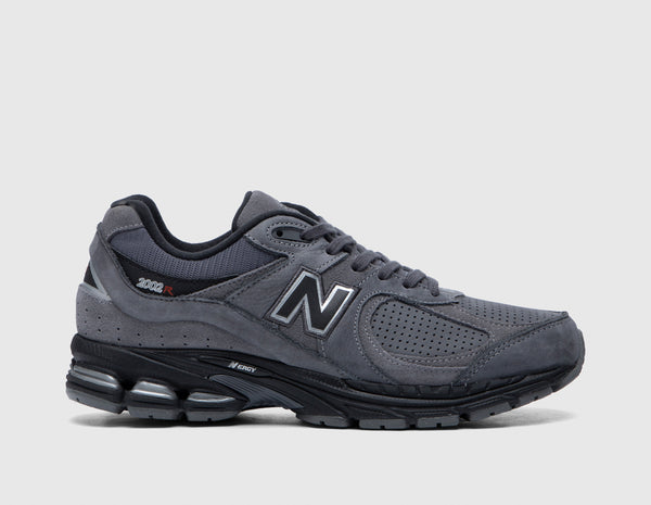 New balance shop grey and black