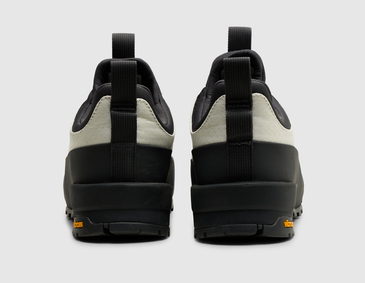 The North Face Glenclyffe Low White Dune / Anthracite – size? Canada