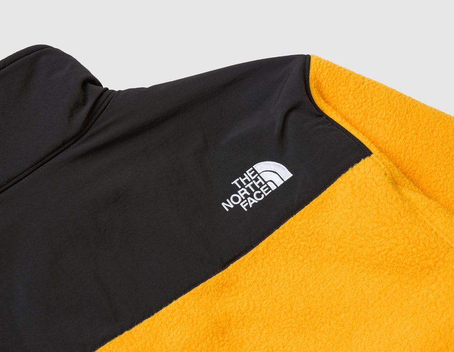 The North Face Retro Denali Jacket / Summit Gold