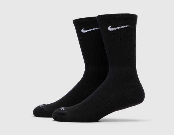 Nike 3 pack hotsell basic cuff socks