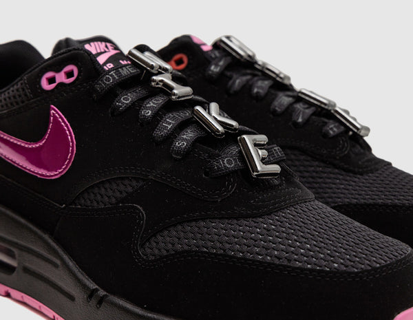 air max nike pink and black