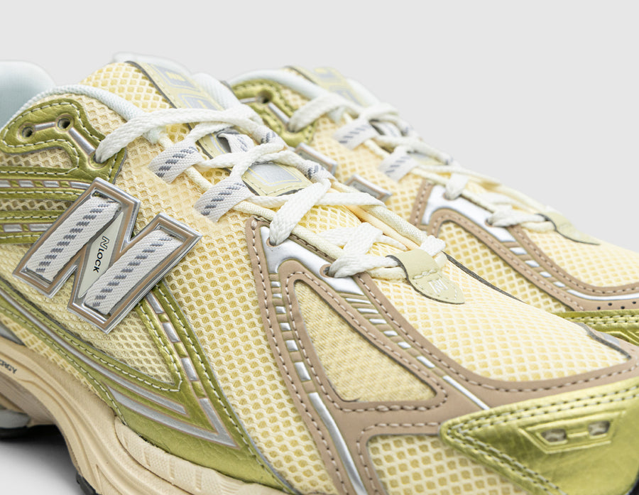 New Balance 1906R Parchment / Morel