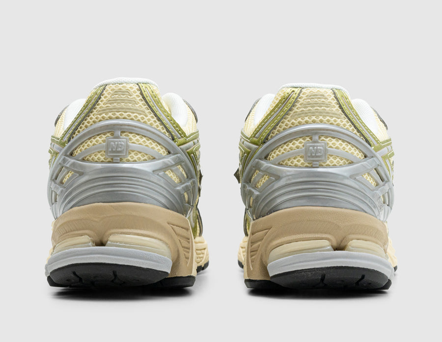 New Balance 1906R Parchment / Morel