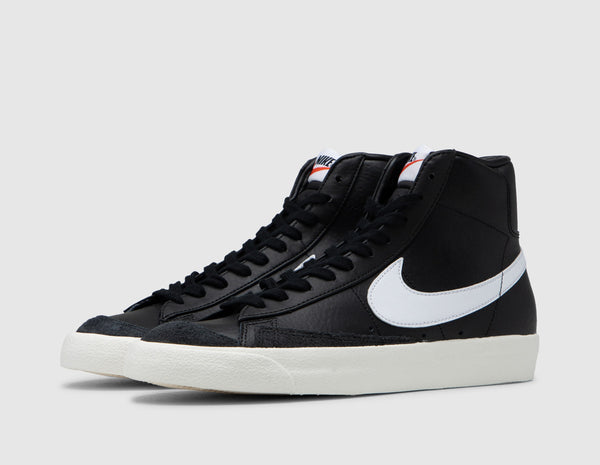 Nike blazer hotsell 77 black