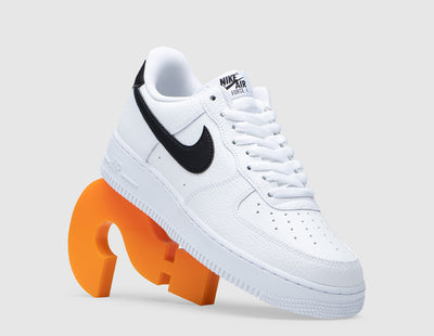 Nike Air Force 1 '07 White / Black - Sneakers