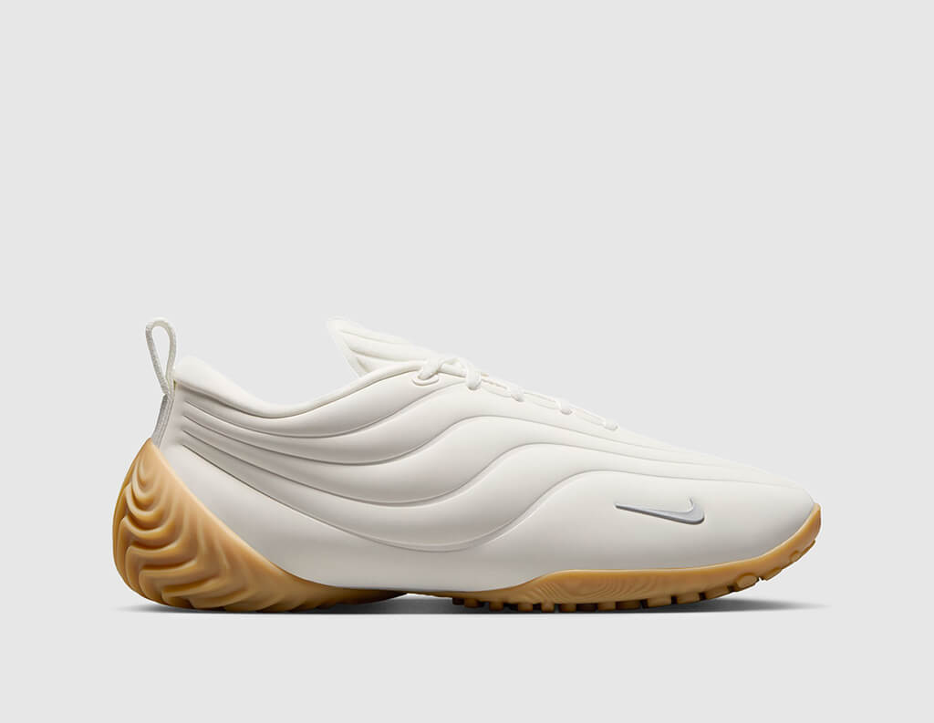 Nike Women's Astra Ultra Sail / Metallic Silver