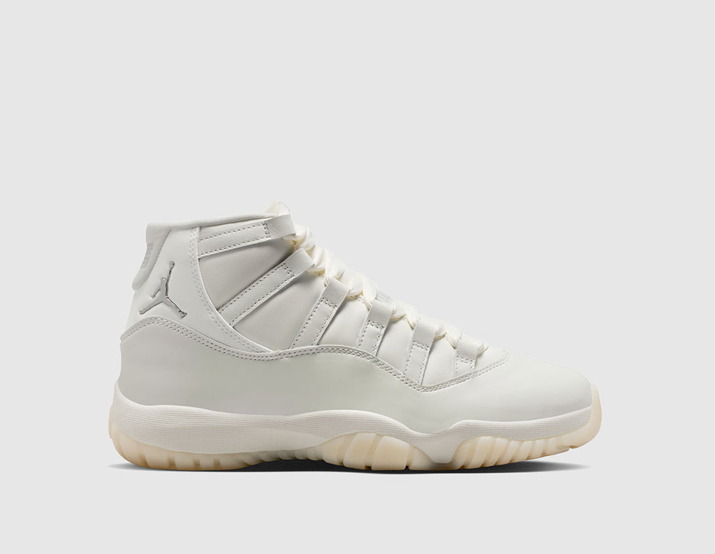 Jordan Women's 11 Retro Sail / Pearl Grey - White