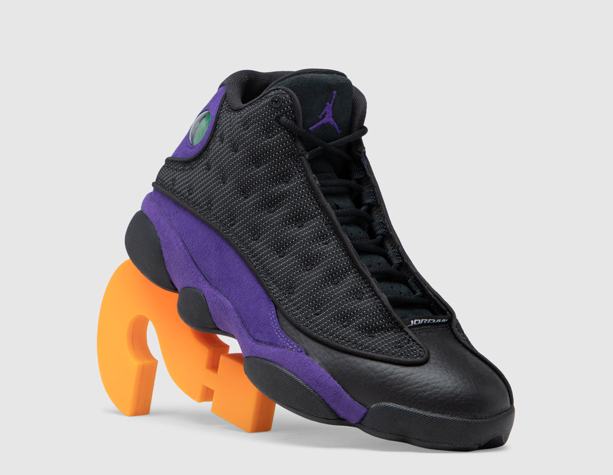 Jordan 13 Retro Black / Court Purple - White