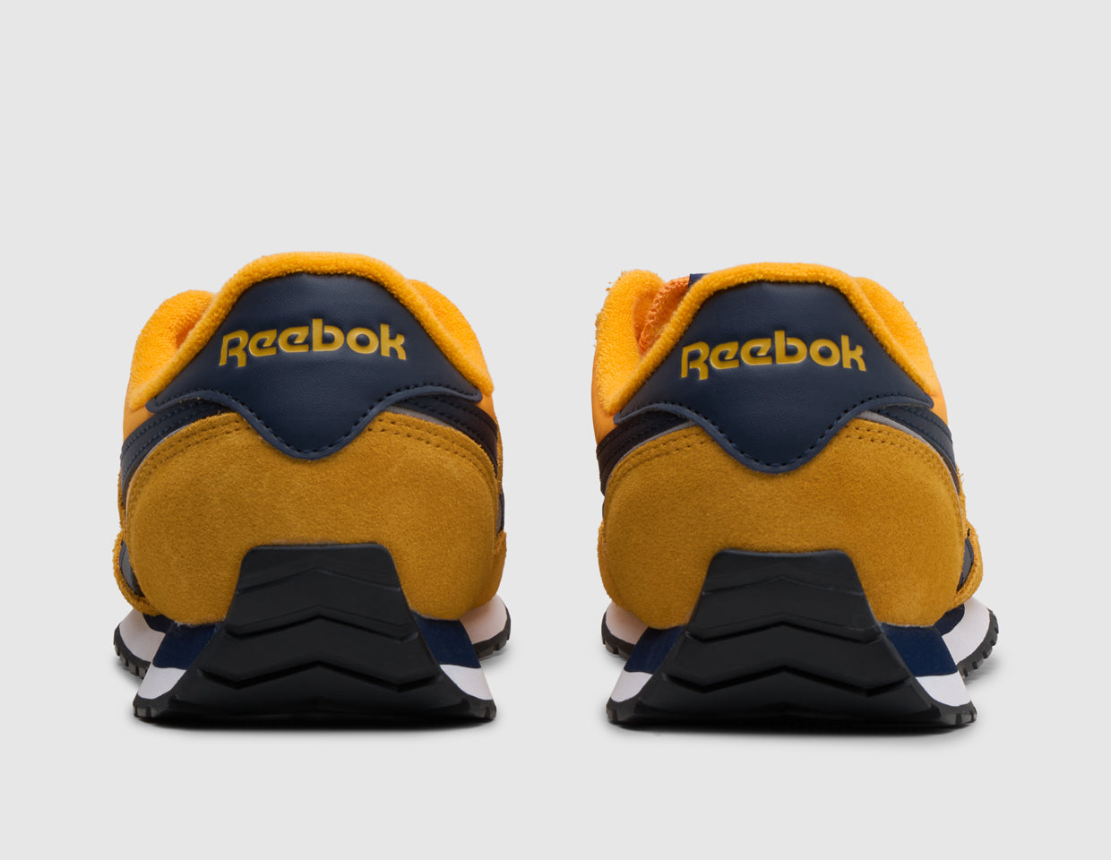 Reebok Classic AZ Collegiate Gold / Vector Navy – size? Canada