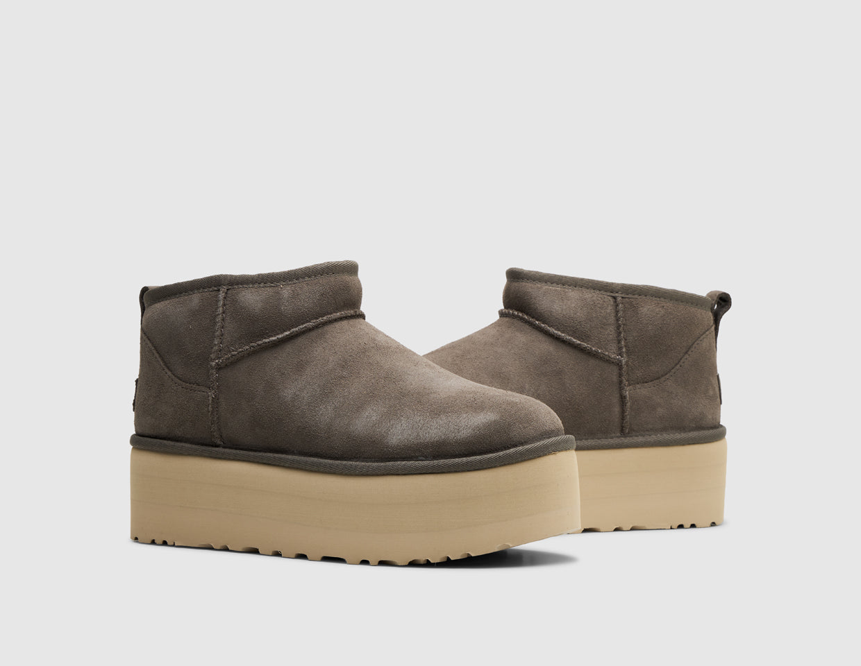 Ugg Women's Classic Ultra Mini Platform / Dried Oregano – size? Canada