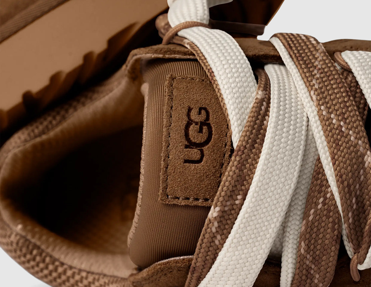 UGG Women's Lo Lowmel / Chestnut – size? Canada