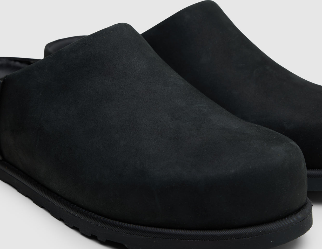 UGG Otzo Clog / Black – size? Canada