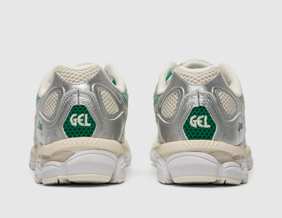 Asics queen sales street