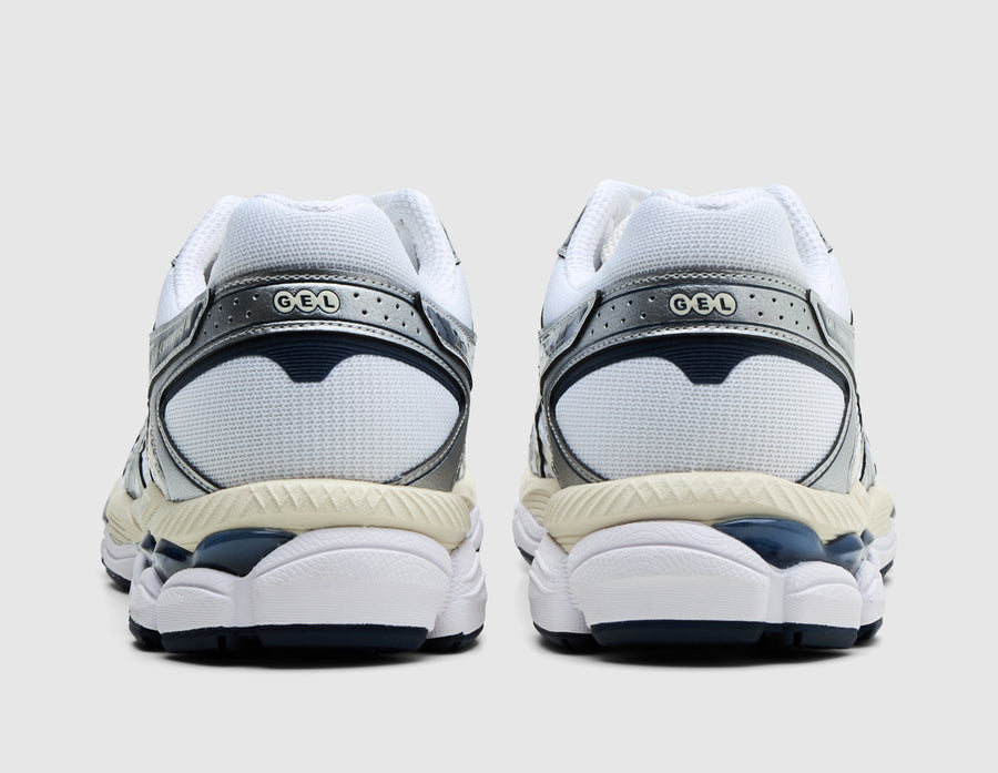 ASICS GEL-CUMULUS 16 White / Midnight