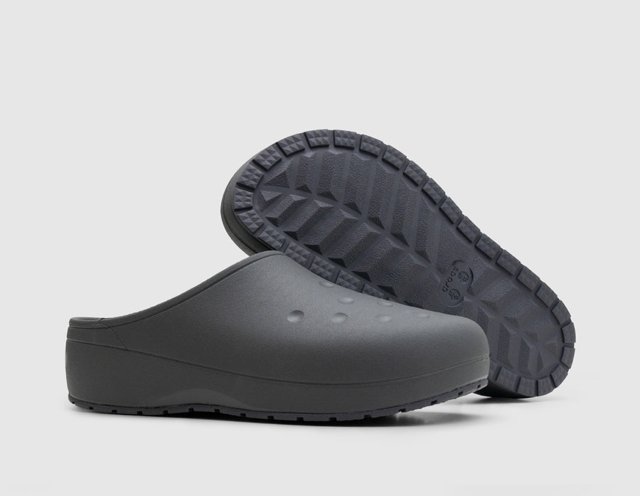 Crocs Classic Quiet Clog / Black Sand