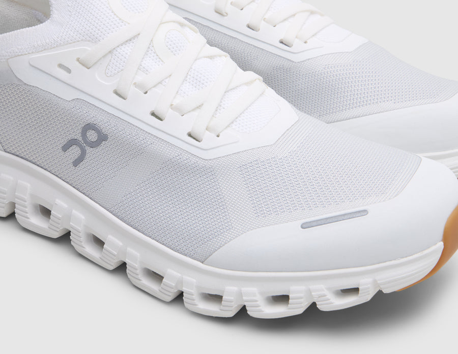 On Cloud 6 Versa White / White