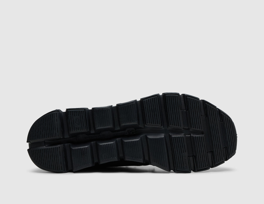 On Running Cloud 6 Black / Black