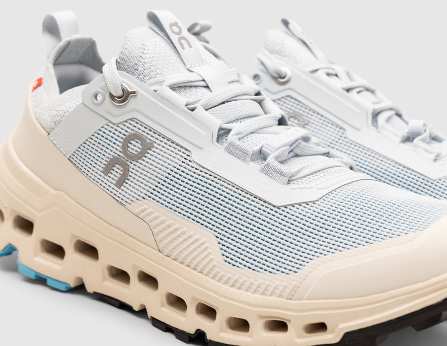 On Women's Cloudultra 2 Po Arctic / Cream