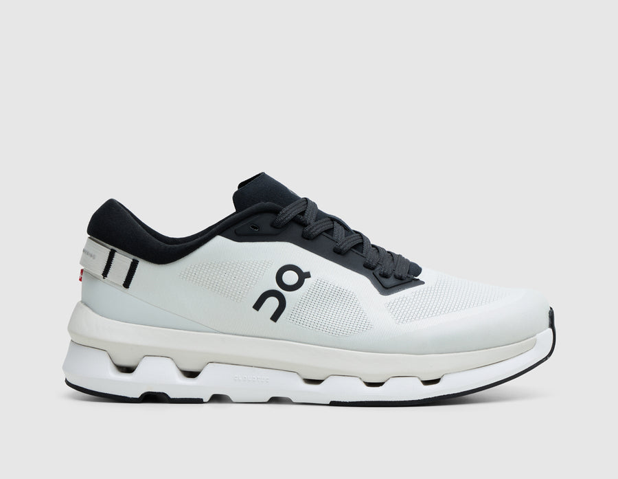 On Women's Cloudzone Ice / Black