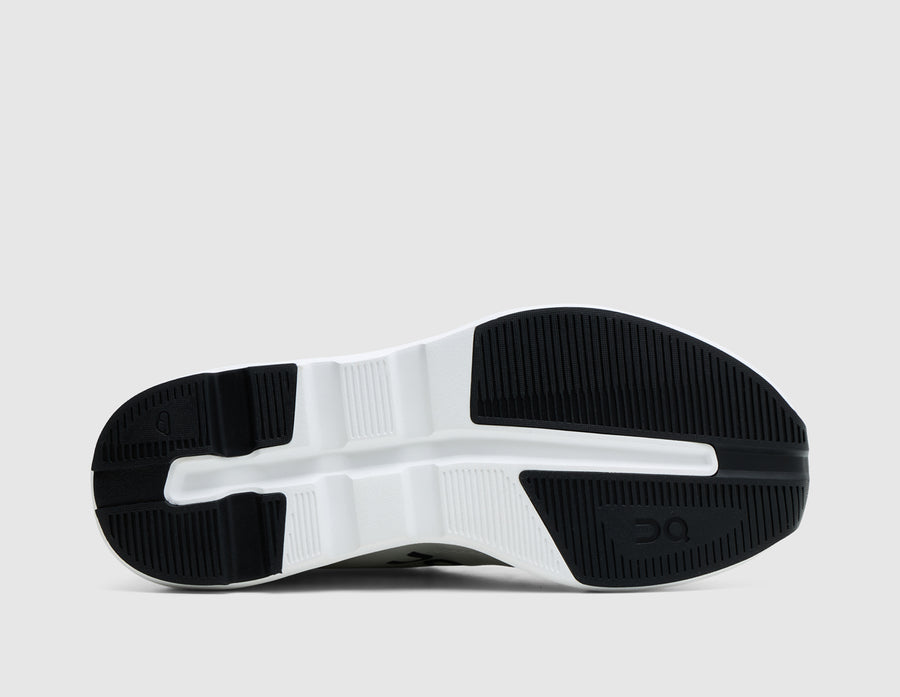 On Women's Cloudzone Ice / Black