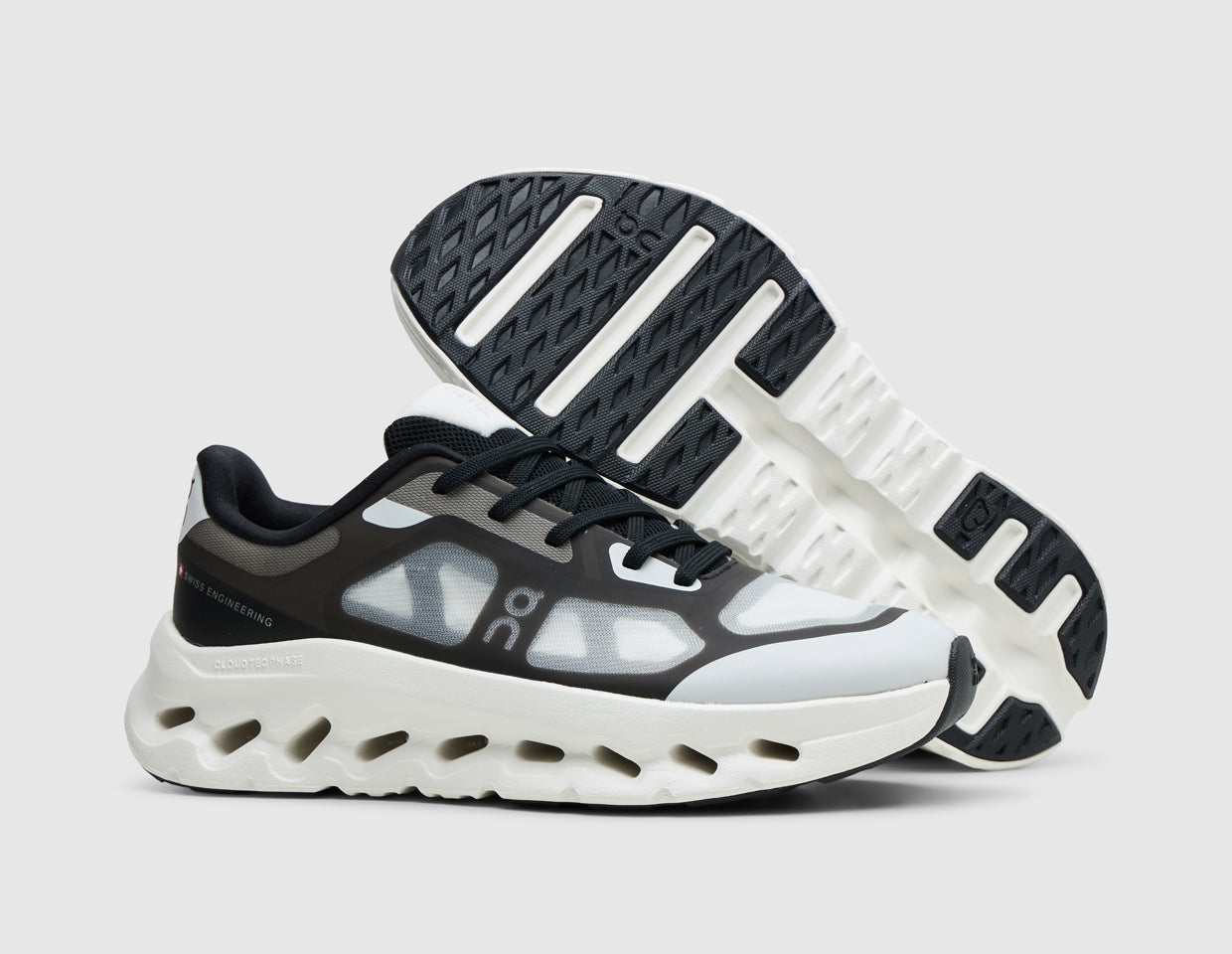 On Women's Cloudtilt Remix Black / Ivory – size? Canada