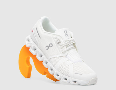 On Women's Cloud 5 Undyed White / White - Sneakers
