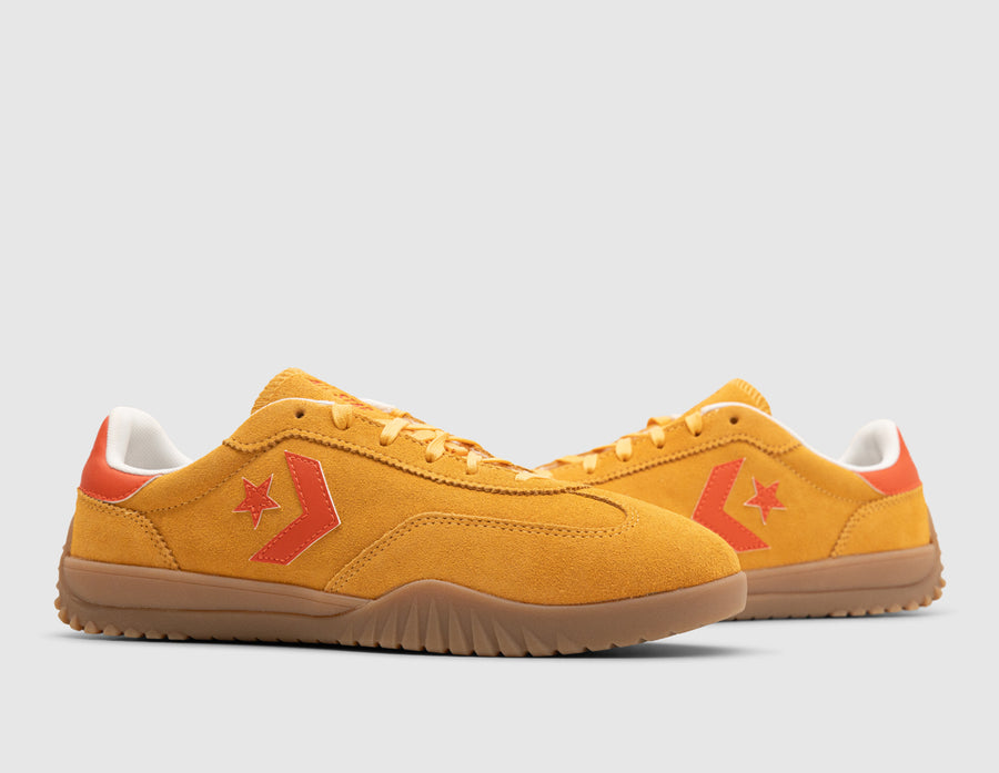 Converse Run Star Trainer Suede Electrolights / Vermillion Red