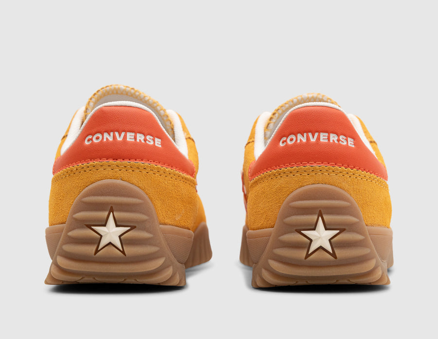 Converse Run Star Trainer Suede Electrolights / Vermillion Red