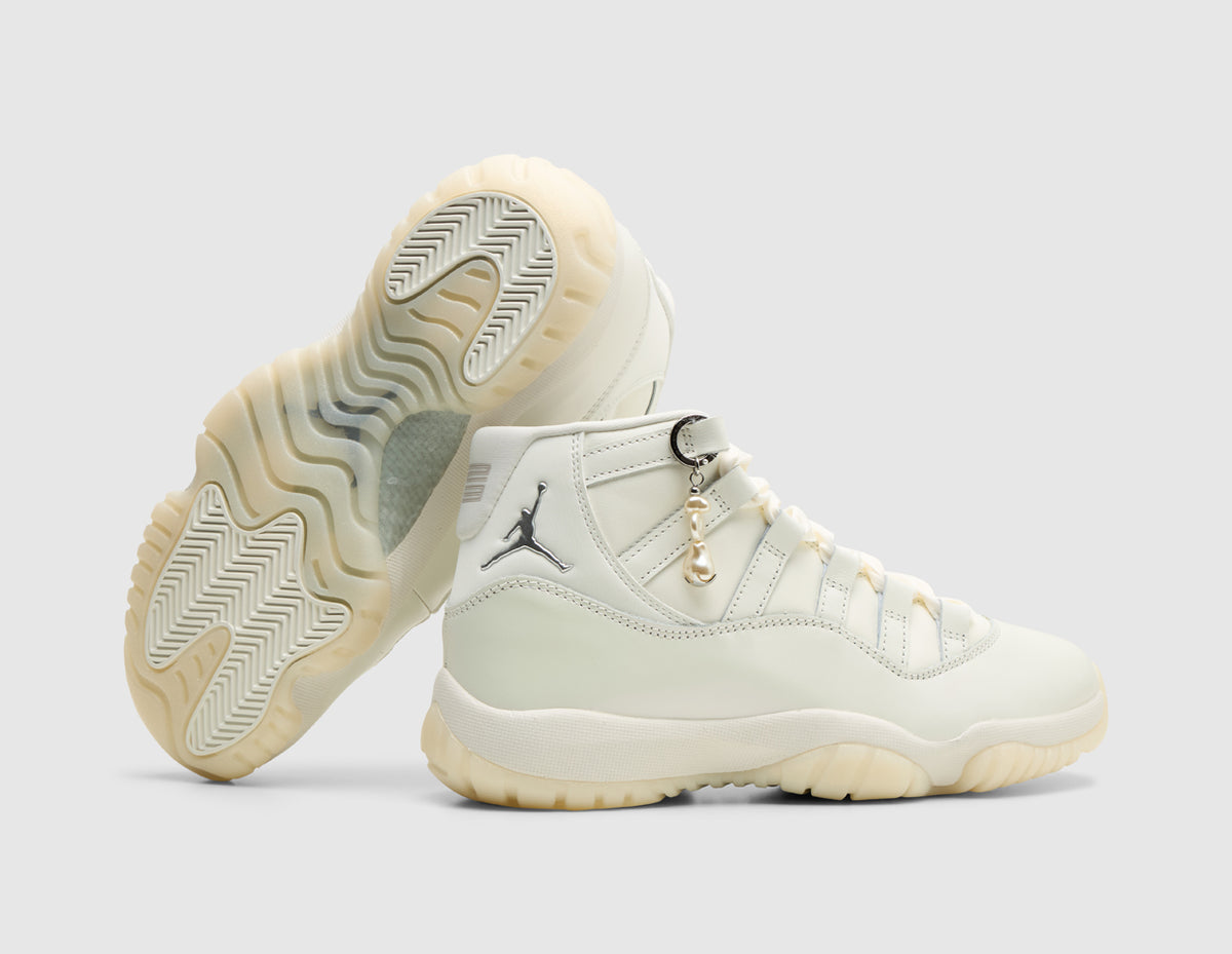 Jordan Women's 11 Retro Sail / Pearl Grey - White
