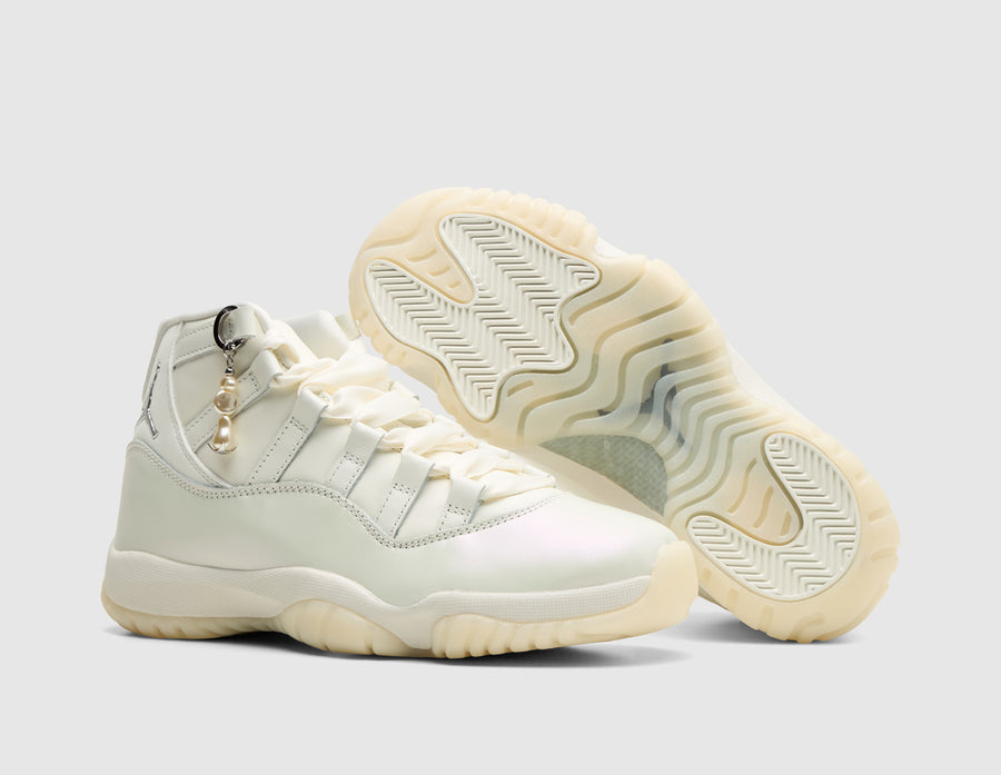 Jordan Women's 11 Retro Sail / Pearl Grey - White