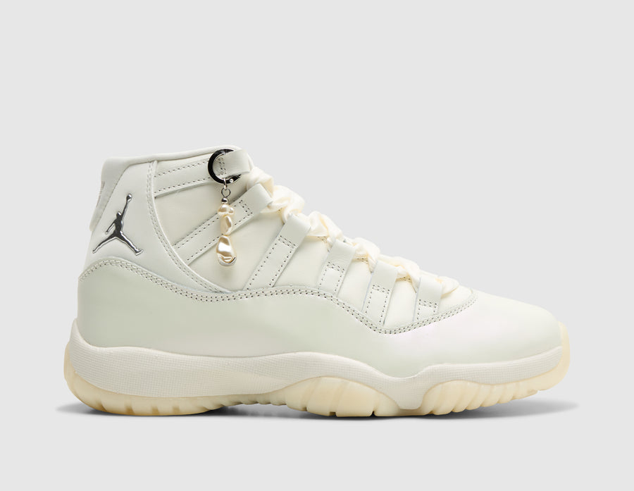 Jordan Women's 11 Retro Sail / Pearl Grey - White