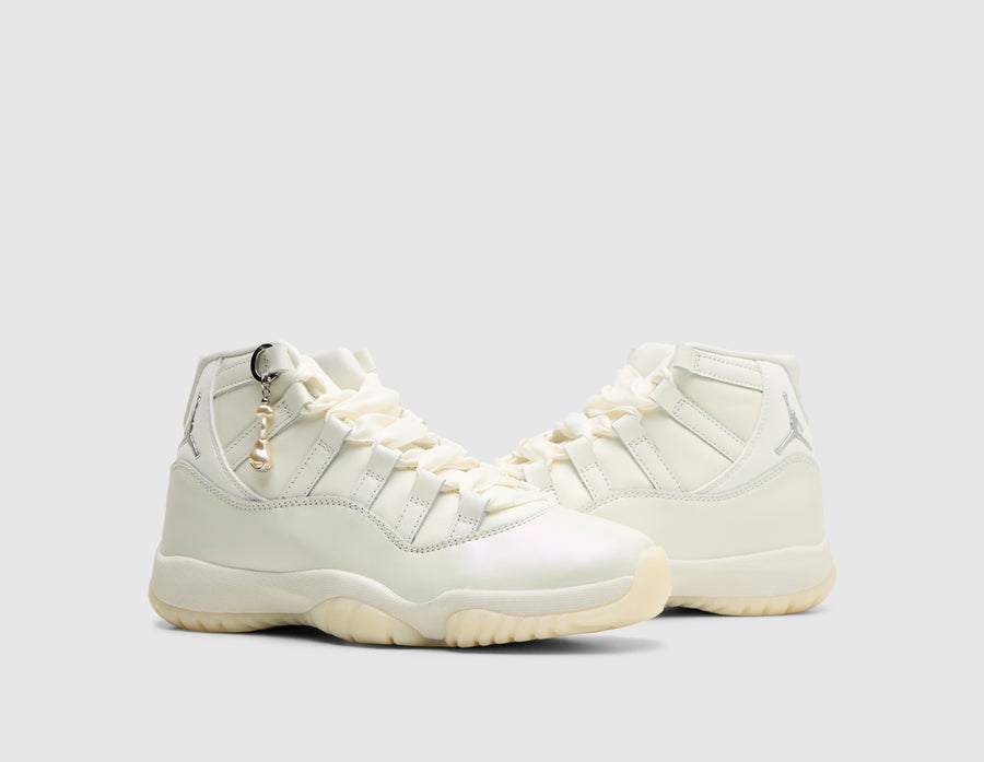 Jordan Women's 11 Retro Sail / Pearl Grey - White