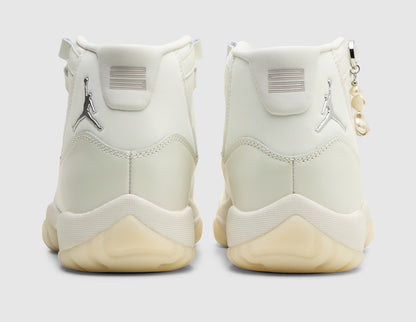 Jordan Women's 11 Retro Sail / Pearl Grey - White