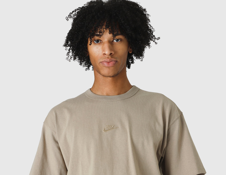 Nike Premium Essential T-Shirt / Khaki