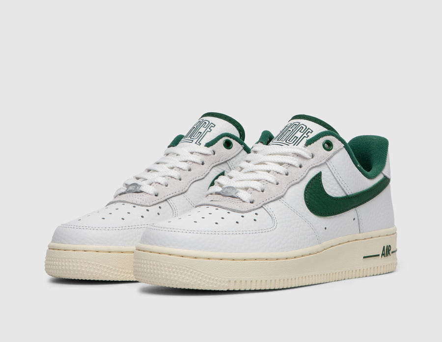 Nike Women�s Air Force 1 `07 LX Summit White / George Green - White