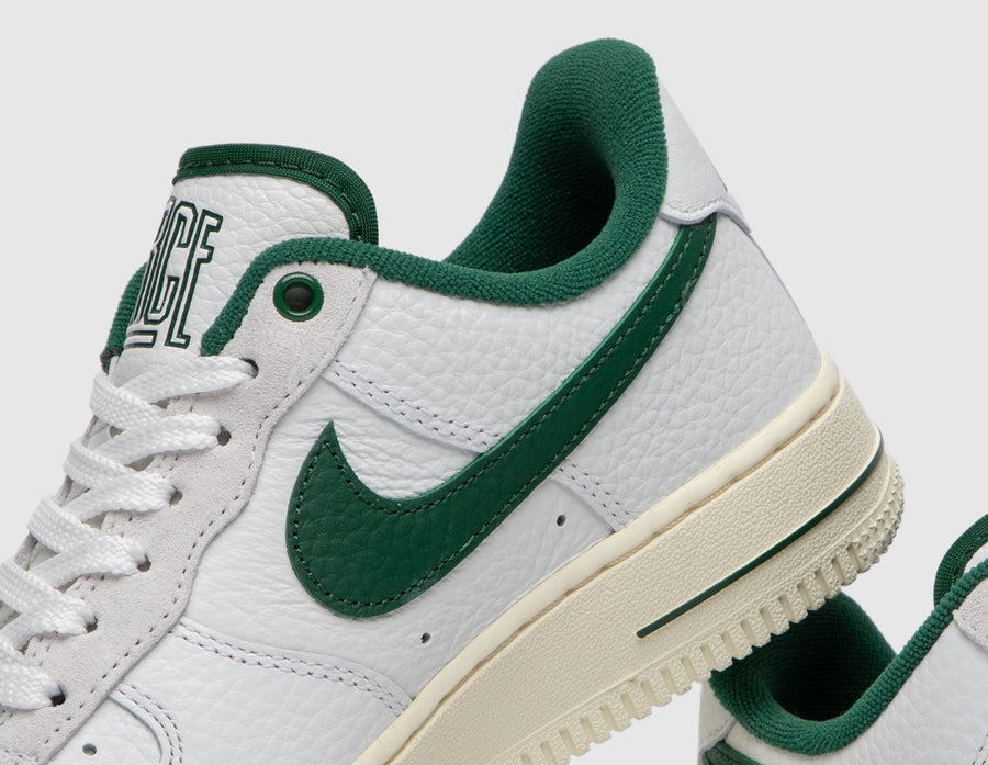 Nike Women�s Air Force 1 `07 LX Summit White / George Green - White