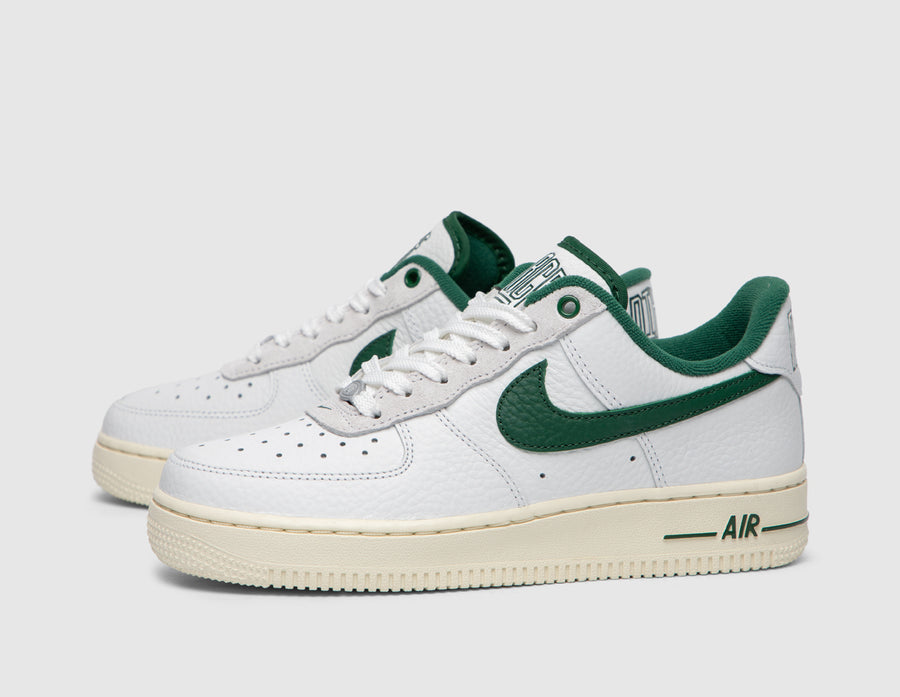 Nike Women�s Air Force 1 `07 LX Summit White / George Green - White