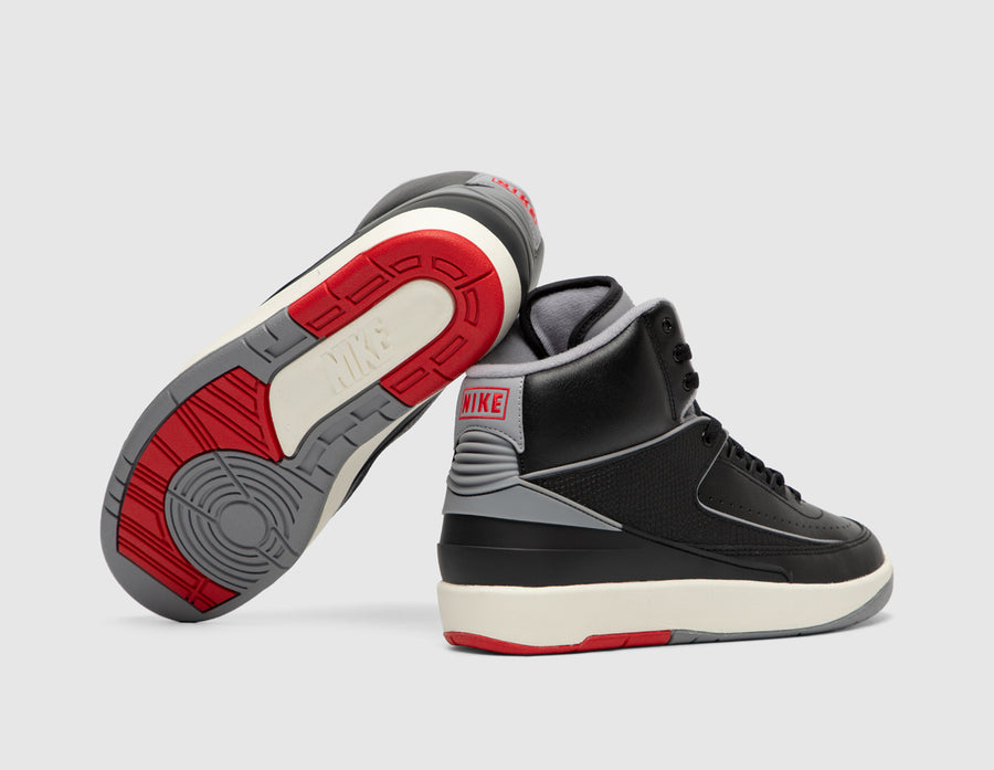 Jordan 2 Retro Black / Cement Grey - Fire Red