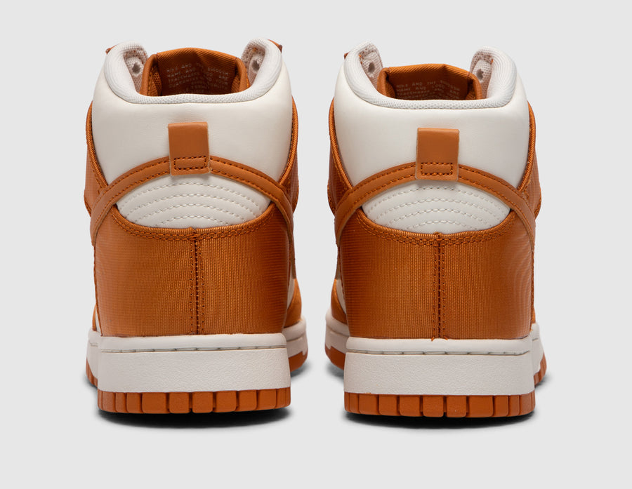Nike Dunk High Retro SE Monarch / Monarch - Sail
