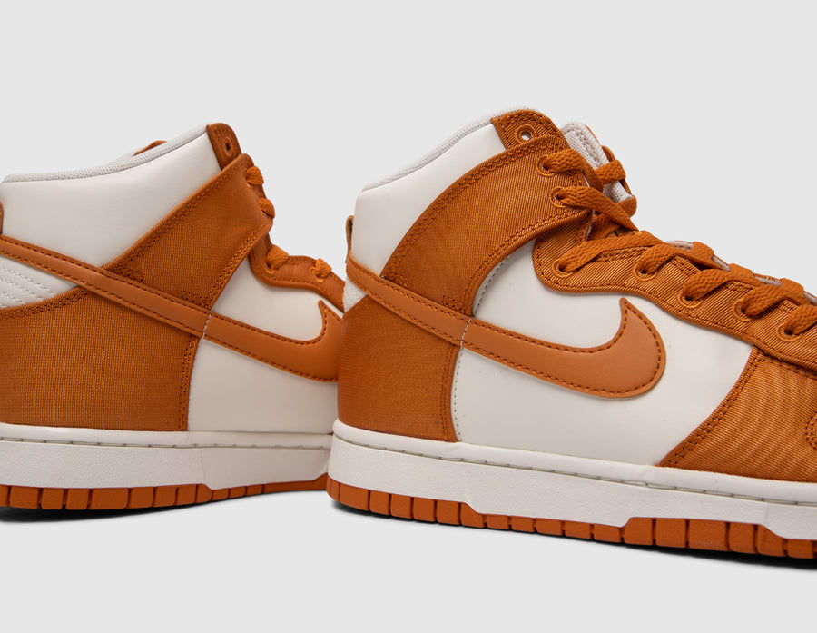 Nike Dunk High Retro SE Monarch / Monarch - Sail