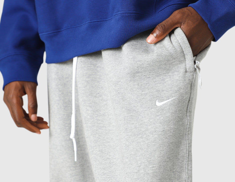 Nike Solo Swoosh Fleece Cuffed Pants Dark Grey Heather / White
