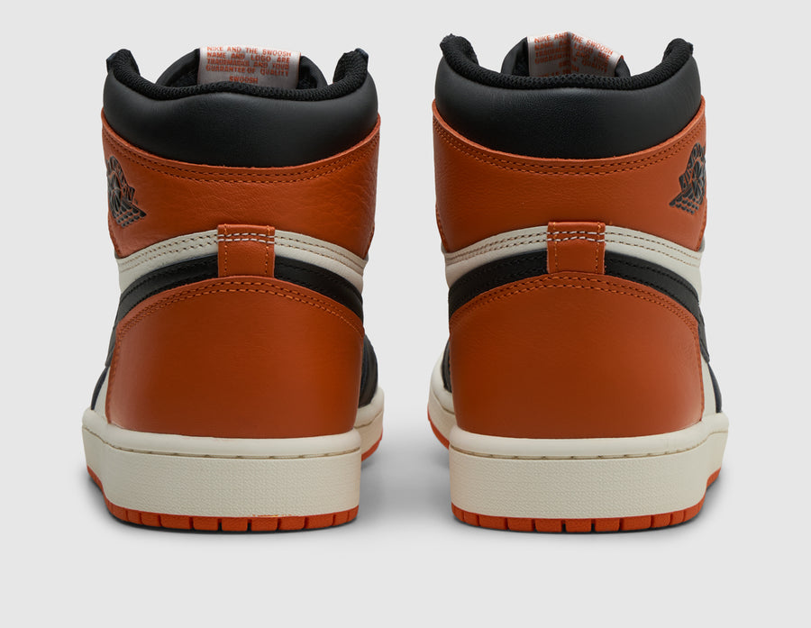 Jordan 1 Retro High OG Black / Sail - Starfish