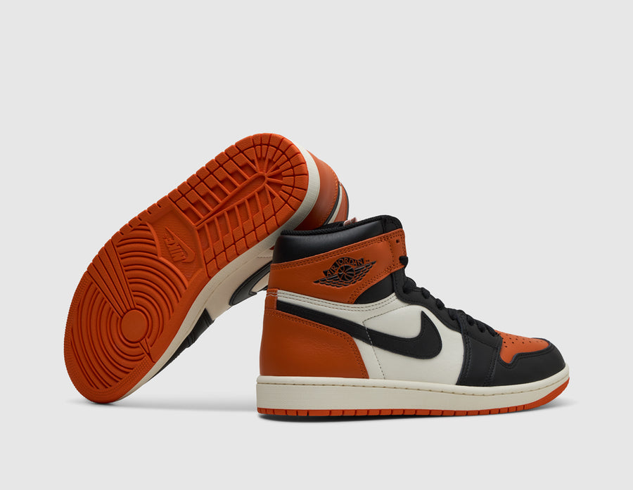 Jordan 1 Retro High OG Black / Sail - Starfish