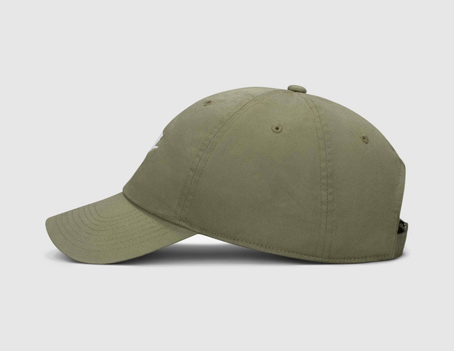 Nike Unstructured Futura Wash Cap Medium Olive / White