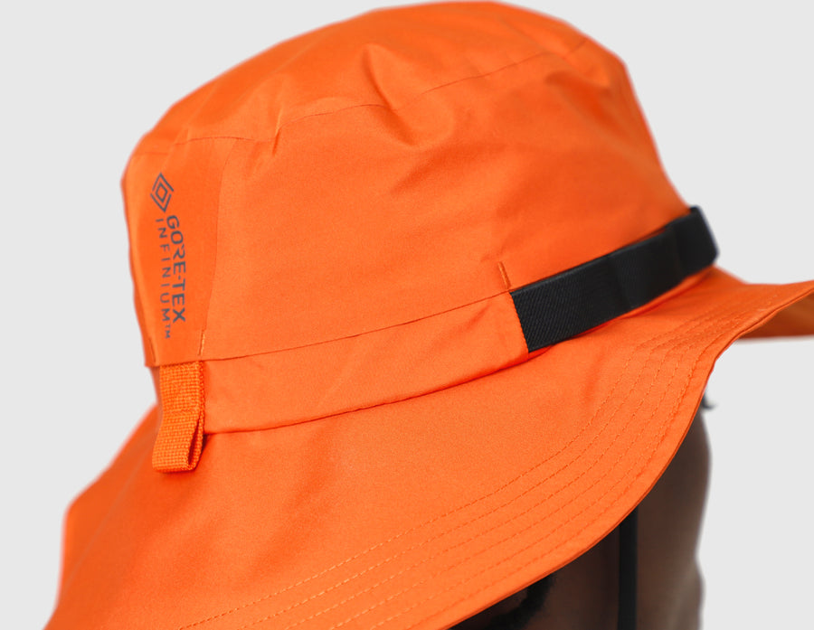 Nike ACG Apex Bucket Hat / Campfire Orange – size? Canada