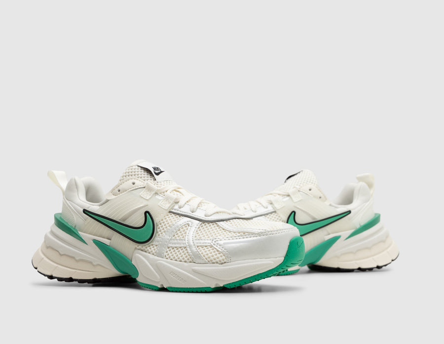 Nike Women's V2K Run Sail / Stadium Green - Pale Ivory