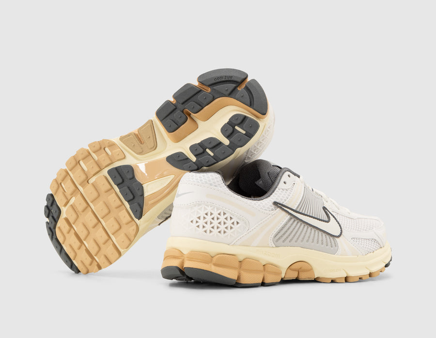 Nike Women's Zoom Vomero 5 Summit White / Pure Platinum